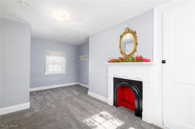 165 9th Street, Wellsburg, WV 26070