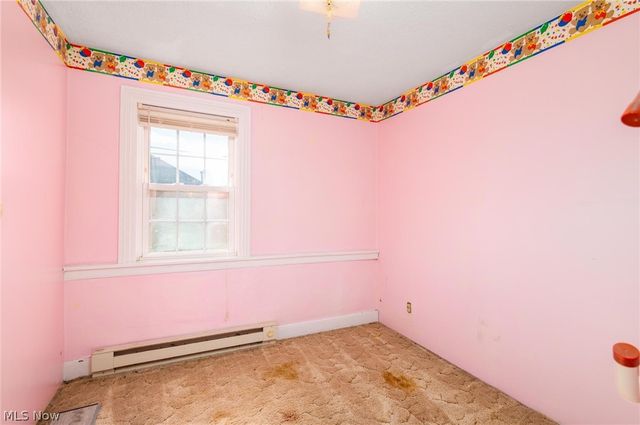 165 9th Street, Wellsburg, WV 26070