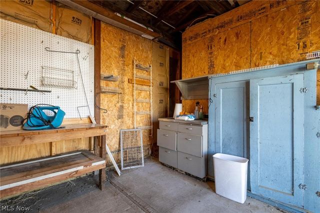 165 9th Street, Wellsburg, WV 26070