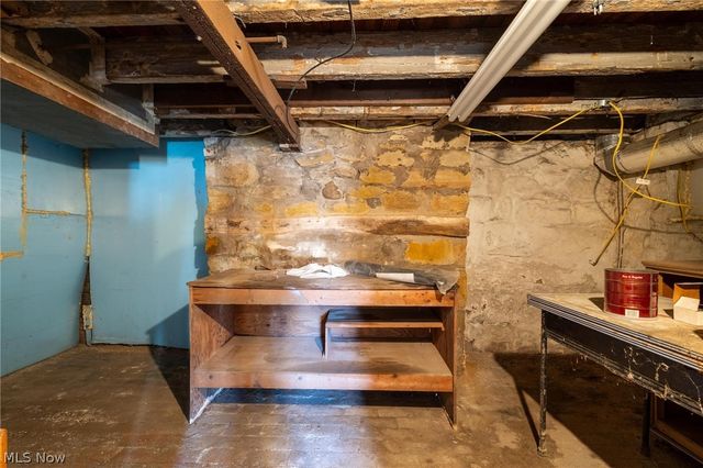 165 9th Street, Wellsburg, WV 26070