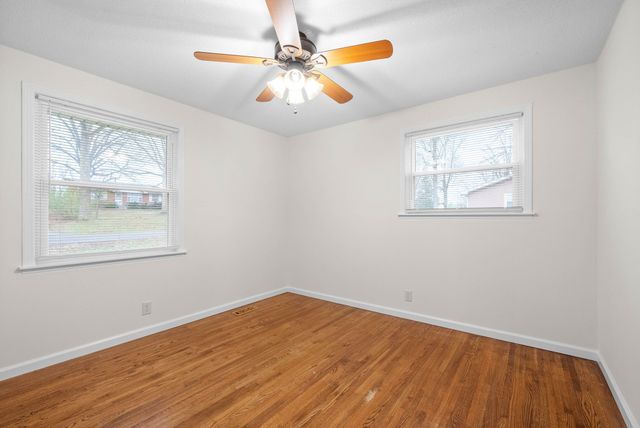 2522 Timberwood Dr, Clarksville, TN 37040