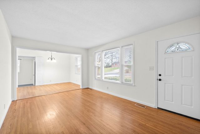 2522 Timberwood Dr, Clarksville, TN 37040