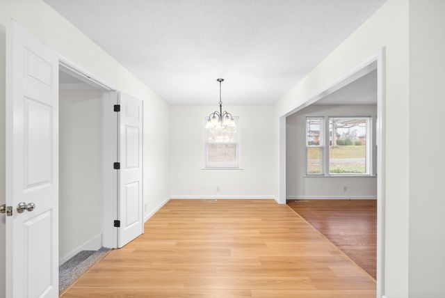 2522 Timberwood Dr, Clarksville, TN 37040