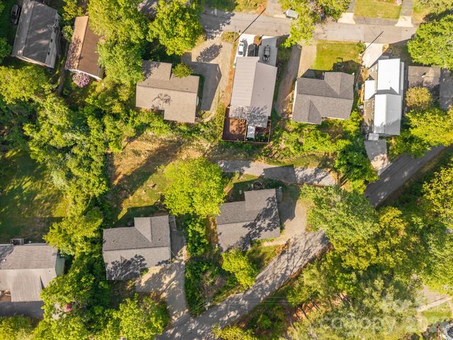 104 Millbrook Road, Asheville, NC 28806