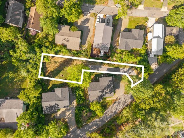 104 Millbrook Road, Asheville, NC 28806