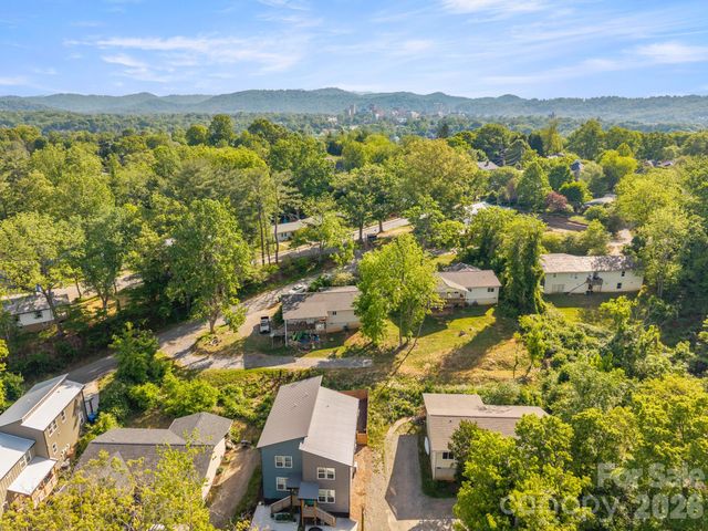 104 Millbrook Road, Asheville, NC 28806