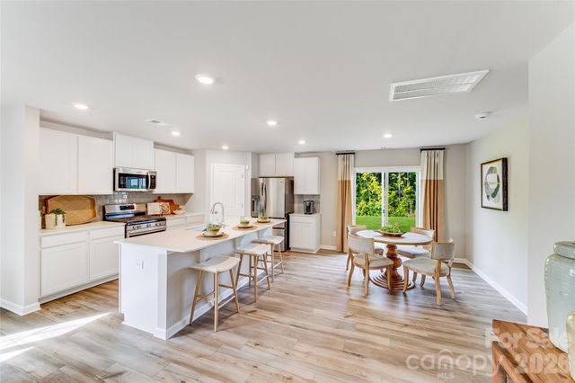 711 Mile Creek Road, Edgemoor, SC 29712