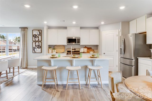 711 Mile Creek Road, Edgemoor, SC 29712