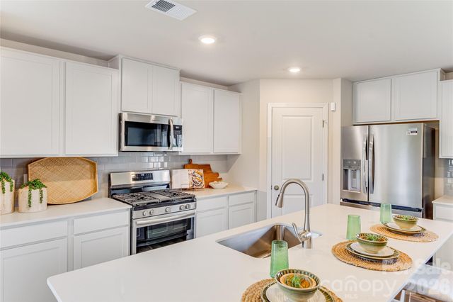 711 Mile Creek Road, Edgemoor, SC 29712