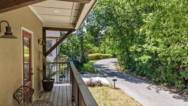 334 Pine Ridge Road, Chattanooga, TN 37405