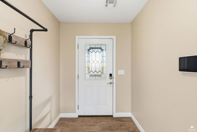 4374 Glen View Drive, Manhattan, KS 66502