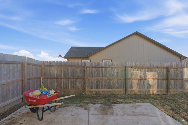 4374 Glen View Drive, Manhattan, KS 66502
