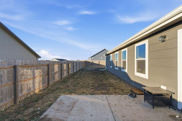 4374 Glen View Drive, Manhattan, KS 66502