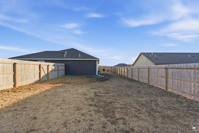 4374 Glen View Drive, Manhattan, KS 66502
