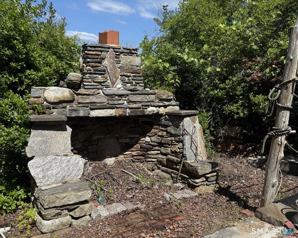3 Island, East Hampton, CT 06424
