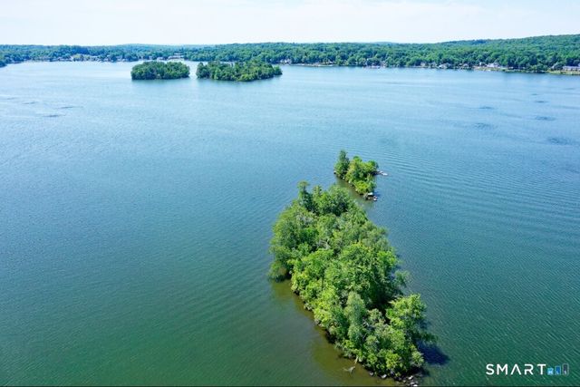 3 Island, East Hampton, CT 06424