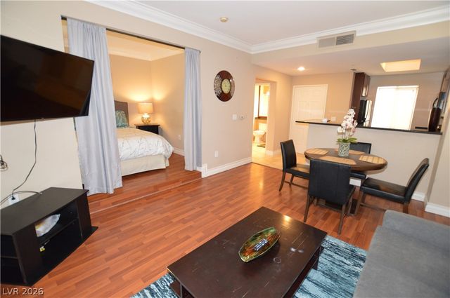 230 East FLAMINGO Road 231, Las Vegas, NV 89169