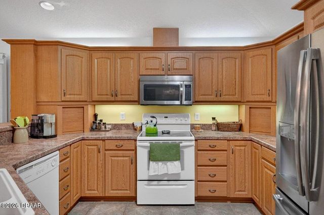 2576 Shilo Glynn Lane, New Smyrna Beach, FL 32168