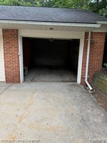 416 N. Helen Avenue 7, Rochester, MI 48307