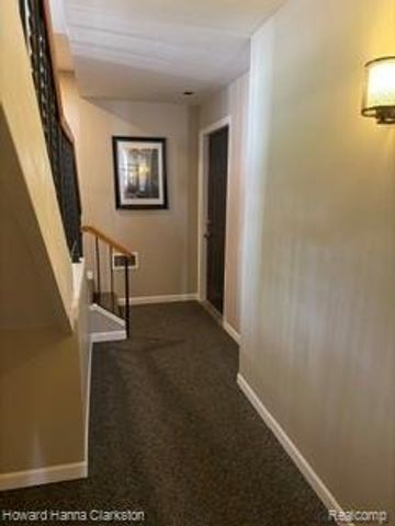 416 N. Helen Avenue 7, Rochester, MI 48307