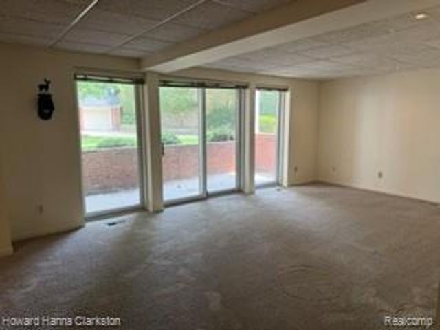 416 N. Helen Avenue 7, Rochester, MI 48307