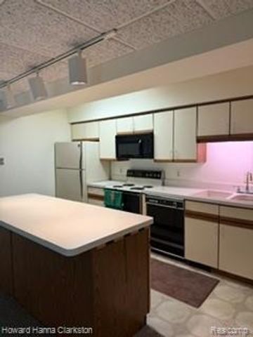 416 N. Helen Avenue 7, Rochester, MI 48307