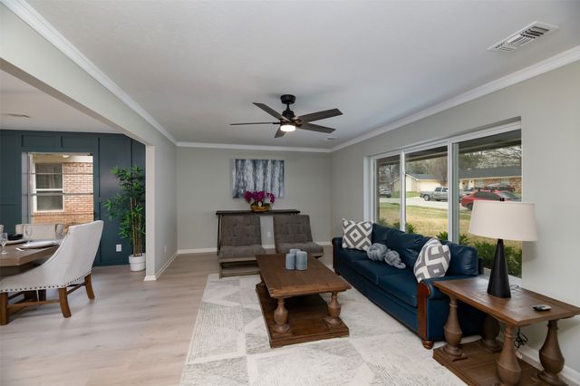 1012 Sleepy Hollow Drive N, Irving, TX 75061