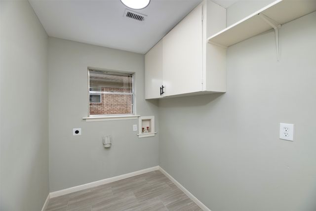 1012 Sleepy Hollow Drive N, Irving, TX 75061