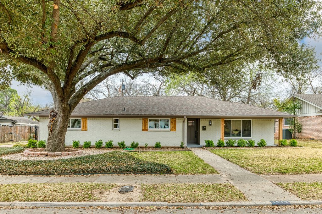 1012 Sleepy Hollow Drive N, Irving, TX 75061