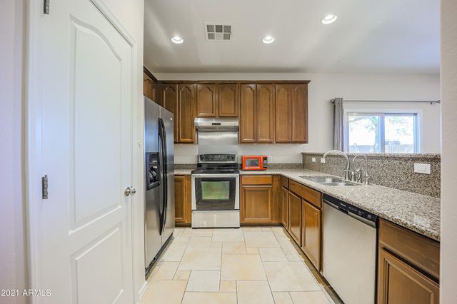 12990 N 88th Lane, Peoria, AZ 85381
