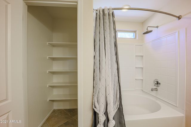 12990 N 88th Lane, Peoria, AZ 85381