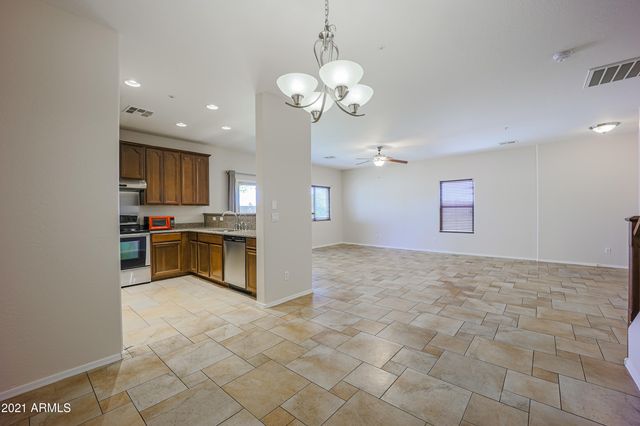 12990 N 88th Lane, Peoria, AZ 85381
