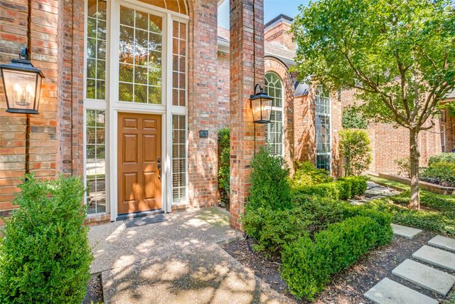 4 Glenmeadow Court, Dallas, TX 75225