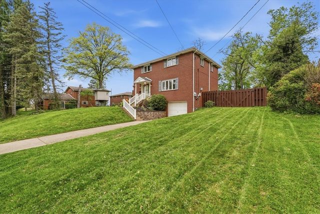101 Parise Road, Forest Hills Boro, PA 15221
