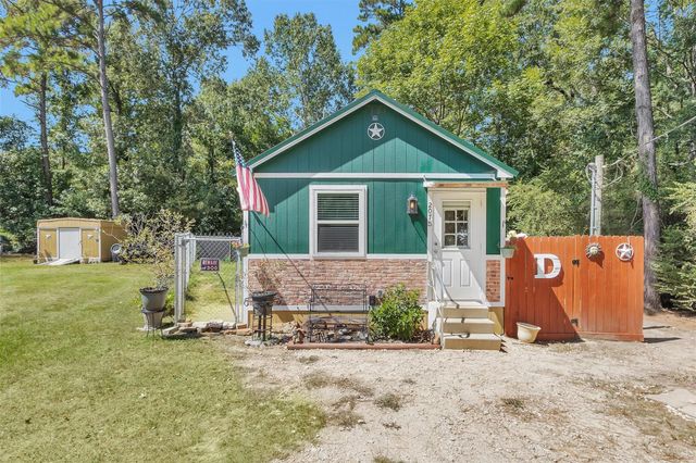 2075 Mangum Road, Livingston, TX 77351