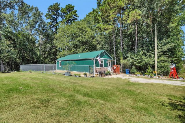 2075 Mangum Road, Livingston, TX 77351