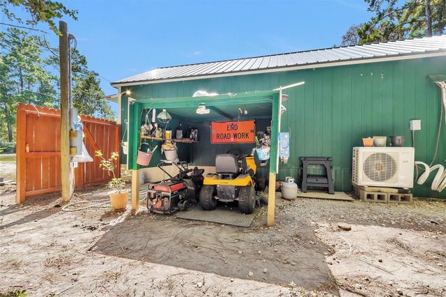 2075 Mangum Road, Livingston, TX 77351
