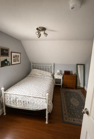 23 Farragut Avenue 3, Somerville, MA 02144