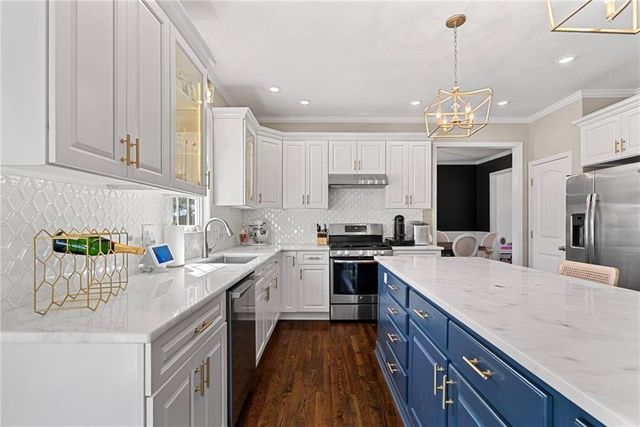 12509 Slater Street, Overland Park, KS 66213