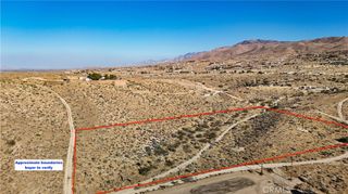 750 Ocotillo Way, Apple Valley, CA 92308