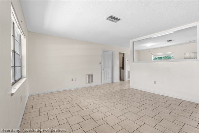2709 W Rochester Road, Avon Park, FL 33825