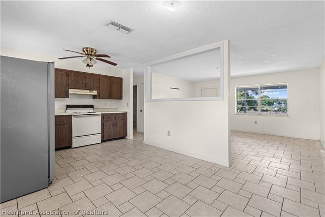2709 W Rochester Road, Avon Park, FL 33825