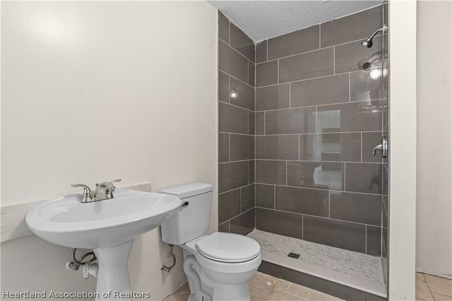 2709 W Rochester Road, Avon Park, FL 33825
