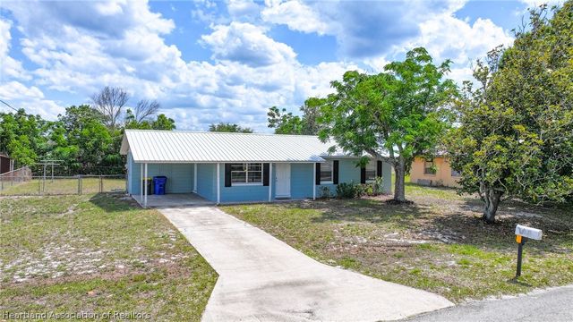 2709 W Rochester Road, Avon Park, FL 33825
