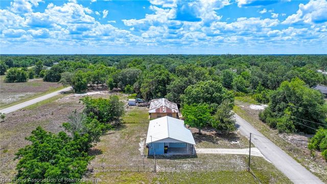 2709 W Rochester Road, Avon Park, FL 33825