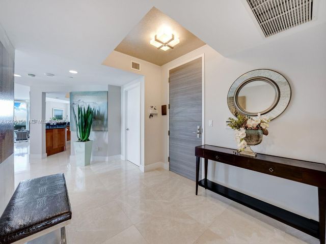 3301 NE 183rd Street 1701, Aventura, FL 33160