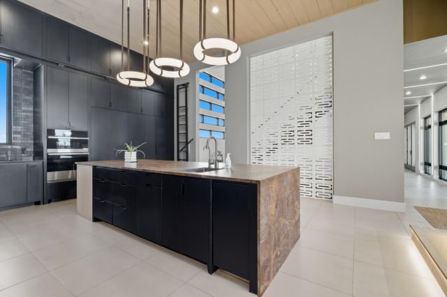 14802 Oxford Avenue, Lubbock, TX 79423