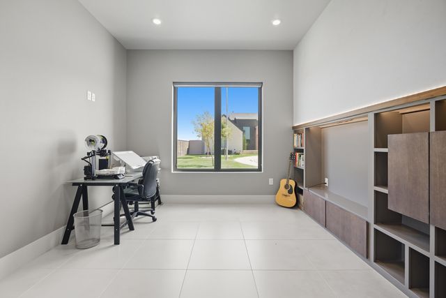 14802 Oxford Avenue, Lubbock, TX 79423