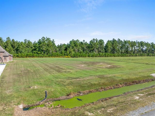 2737 N White Rose Lane, Lake Charles, LA 70611