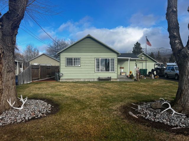 5511 Miller Avenue, Klamath Falls, OR 97603